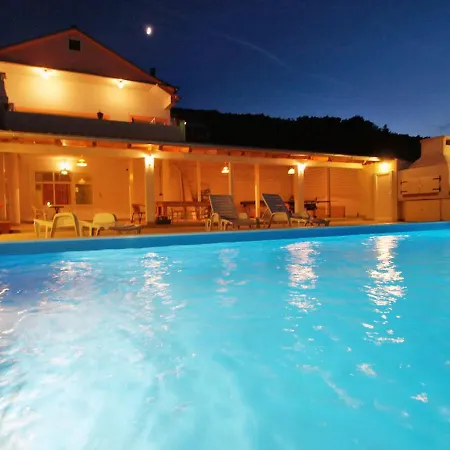 Zdenko 1 By Interhome Kali