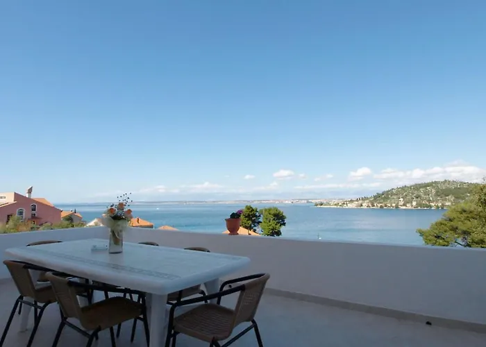 Prázdninový dům Zdenko 1 By Interhome