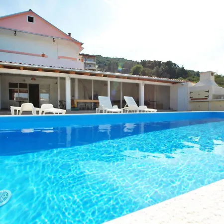 Holiday home Holiday Zdenko